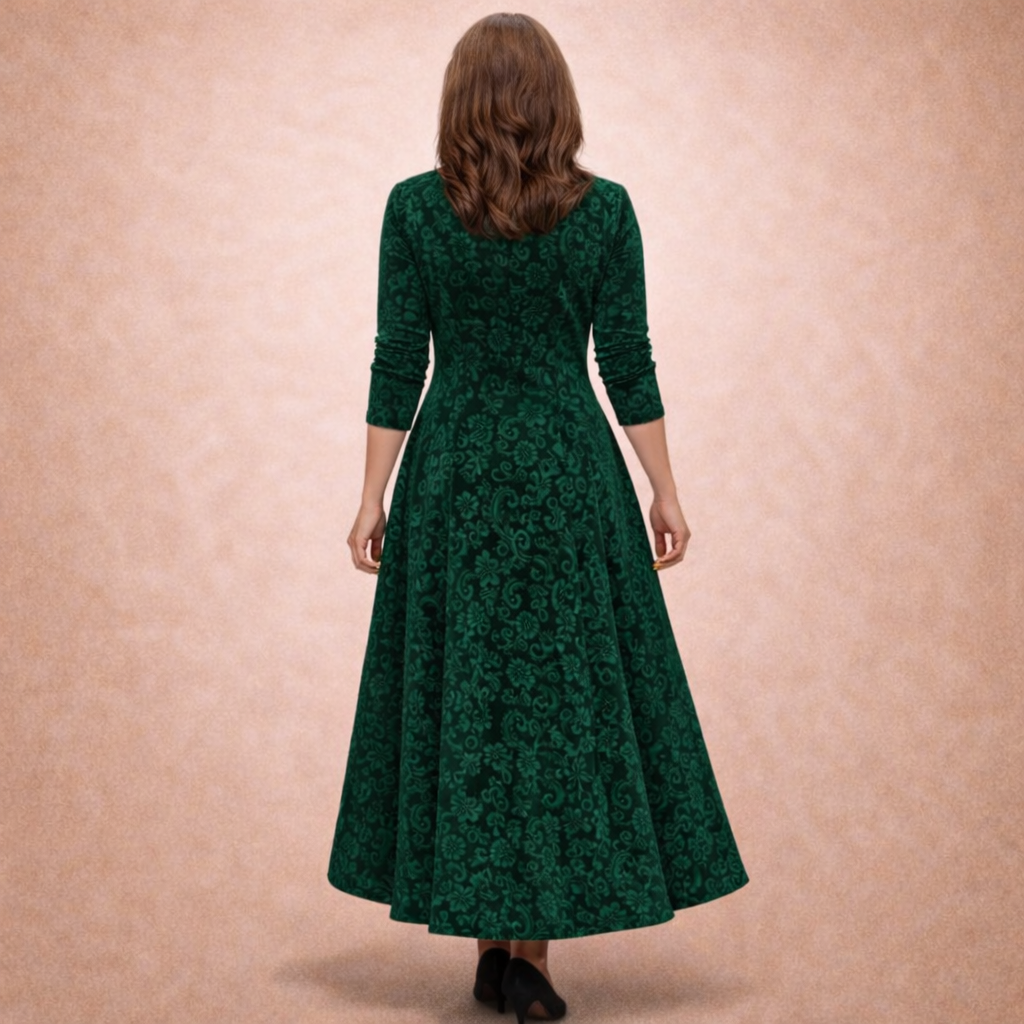 Jillian - Flauelskjóllinn