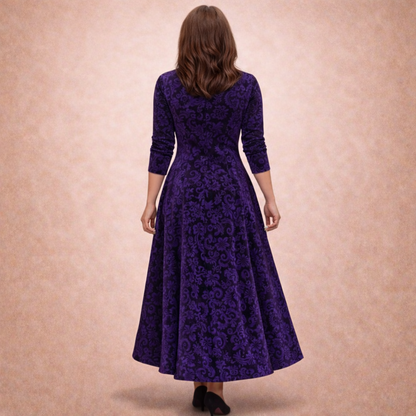 Jillian - Flauelskjóllinn