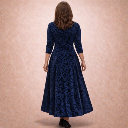 Jillian - Flauelskjóllinn